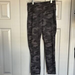 Women’s Camouflage Leggings